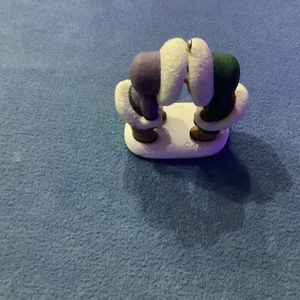 1999 Hallmark ornament, Eskimos Rubbing Noses